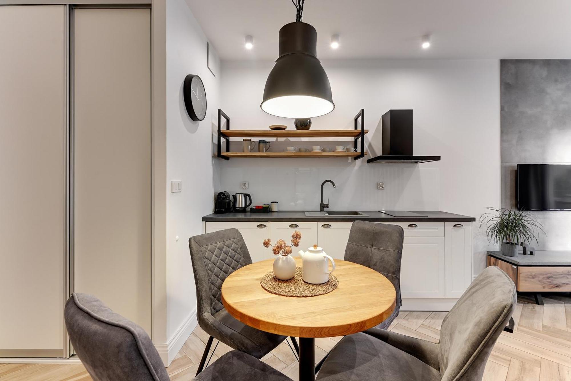 Aura III Apartments & Free Parking By Downtown Apartments 格但斯克 客房 照片